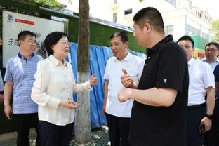 记者：迈阿密国际750万美元报价博卡中场梅迪纳，预计会遭到拒绝